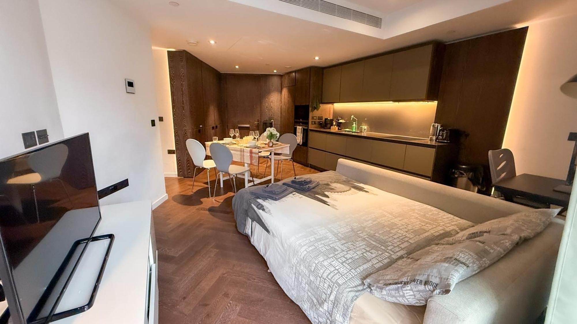 Luxury Apartment Steps From Battersea Power St And Close To Victoria & Chelsea London Ngoại thất bức ảnh